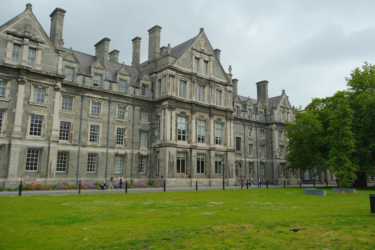The Graduates Memorial Building_Trinity College_Dublin