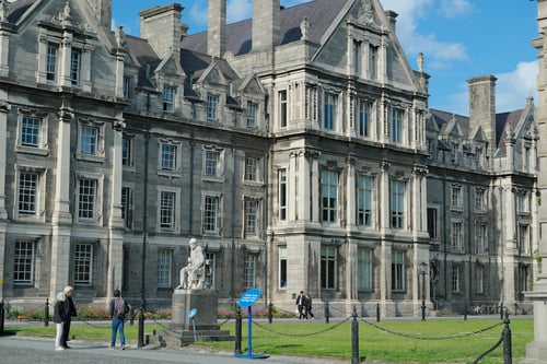 Trinity College Dublin_Courtyard_Blue Sky