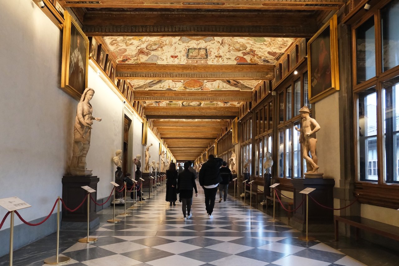 Uffizi Galleries_Interior Hall_Florence