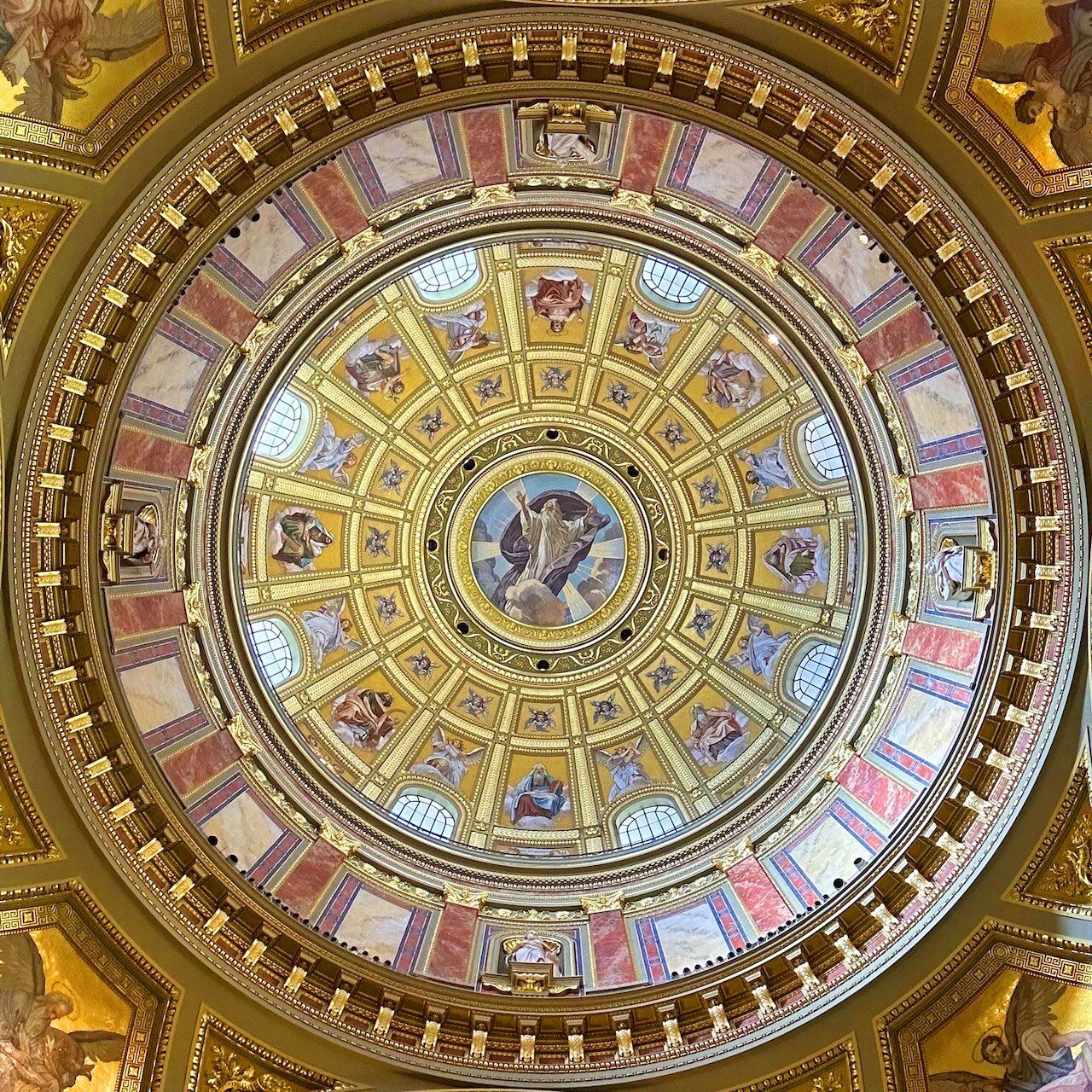 Ceiling_St Stephens_Budapest_5x5