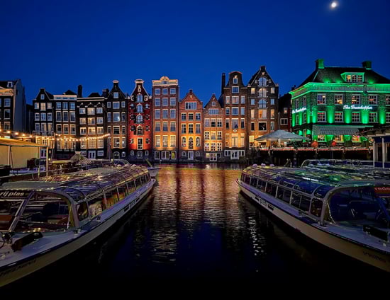 Dancing Houses_Amsterdam_Night