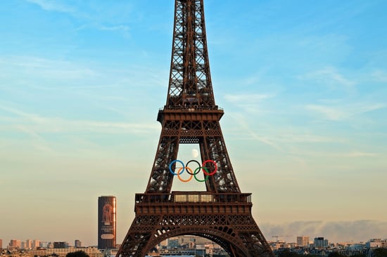 Eiffel Tower_Moon_Olympic Rings_Paris_Sunset