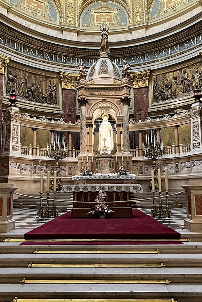 Altar_St Stephens Basilica_Budapest