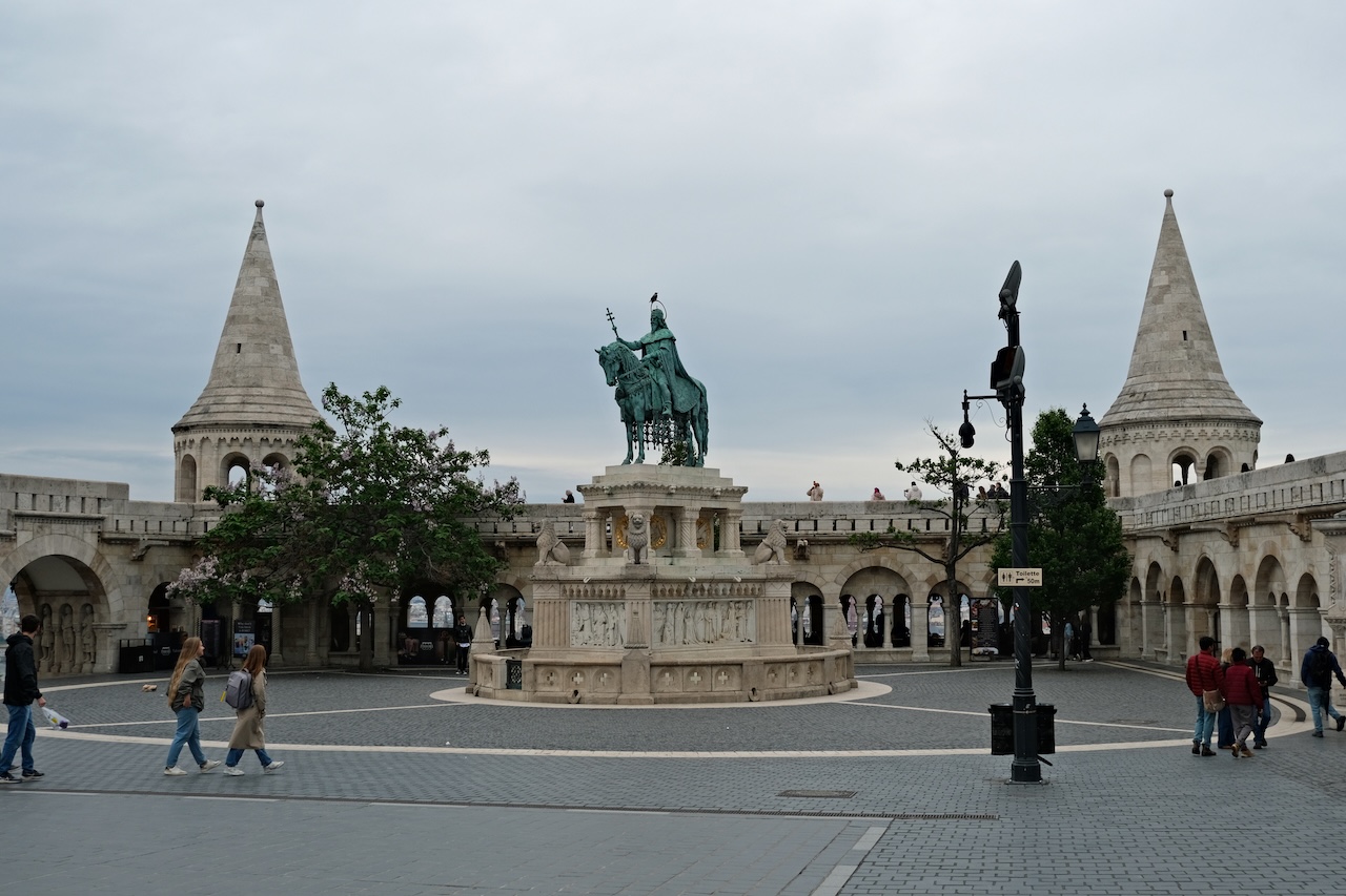 Fishermans Bastion_Budapest_St Stephen Statue_2025
