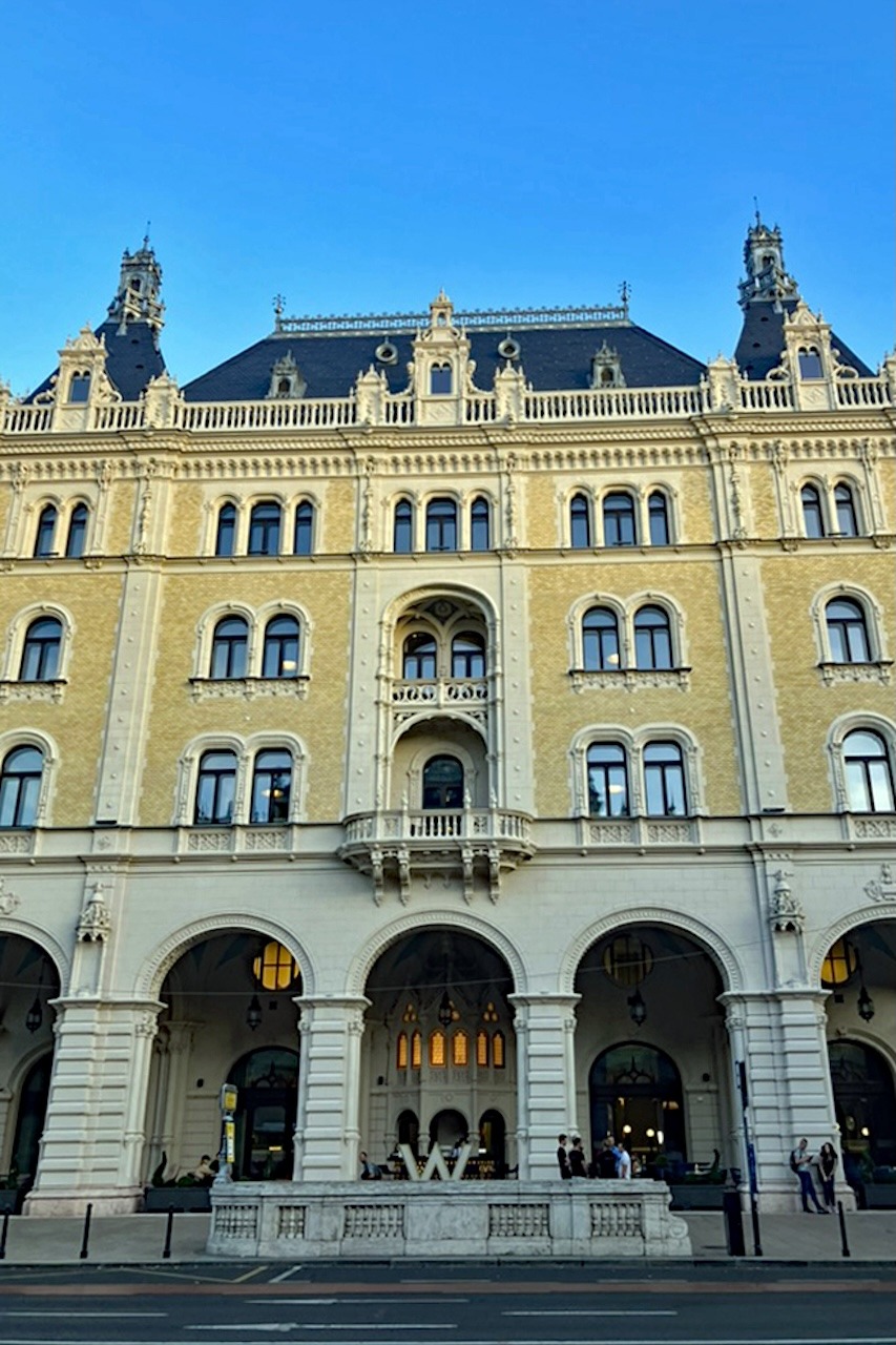 W Hotel_Budapest